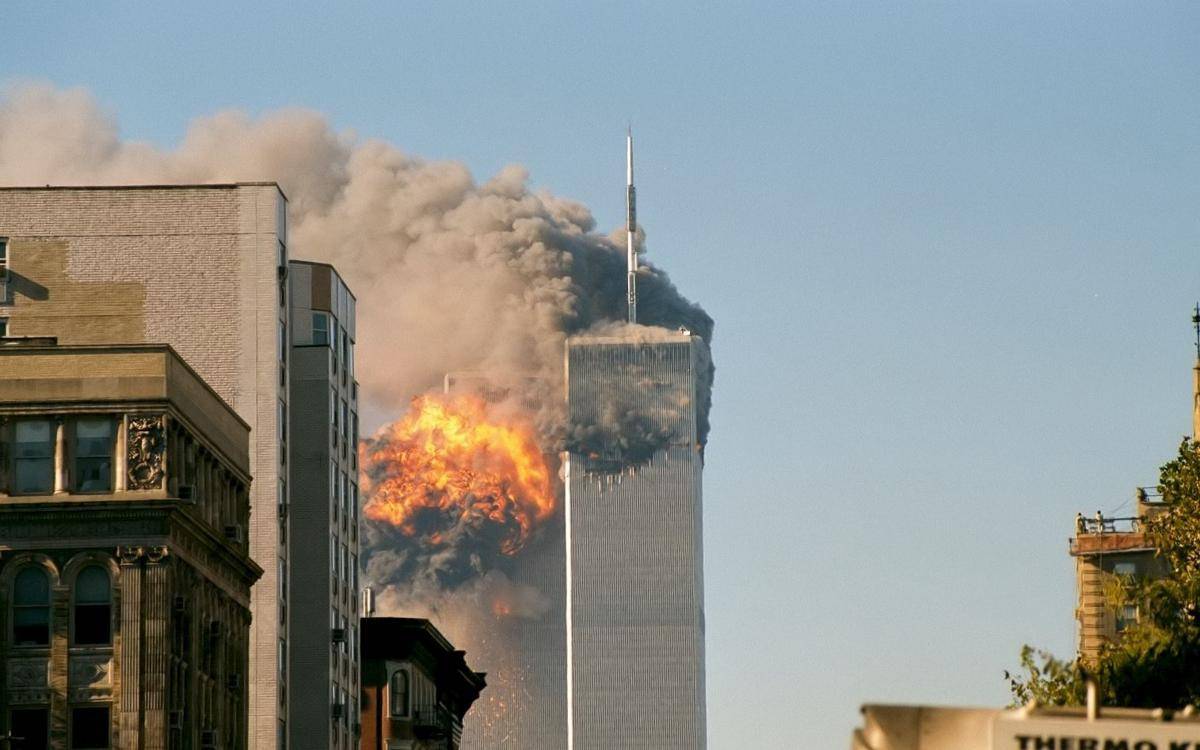 World Trade Center menjadi target serangan Al Qaeda (Wikimedia.org/Robert J. Fisch)