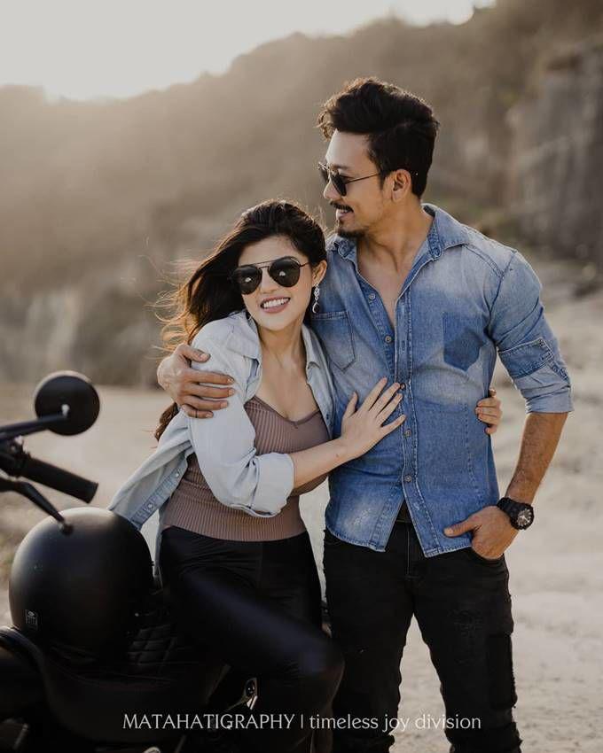 Resmi Lamaran, 10 Bocoran Pre Wedding Denny Sumargo dan Dita Soedarjo