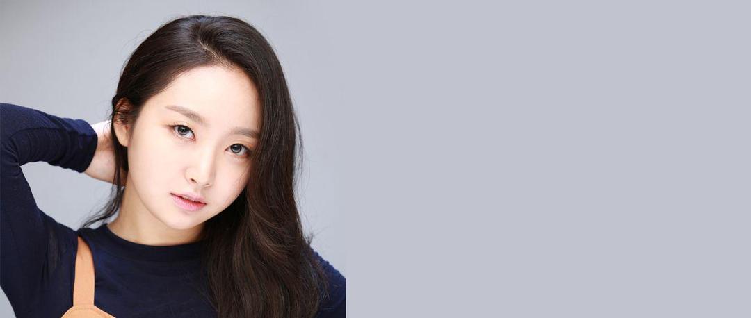 Suaranya Adem, Ini 5 Lagu yang Dinyanyikan Punch Bareng Idol KPop