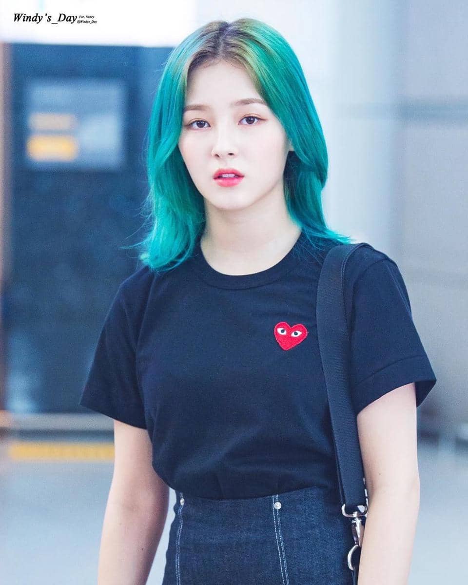 Instagram.com/nancy.momoland