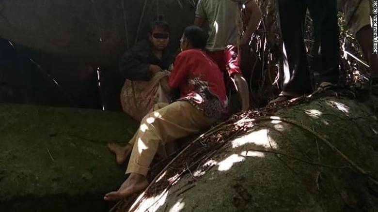 (H ketika diselamatkan dari dalam gua) Polri