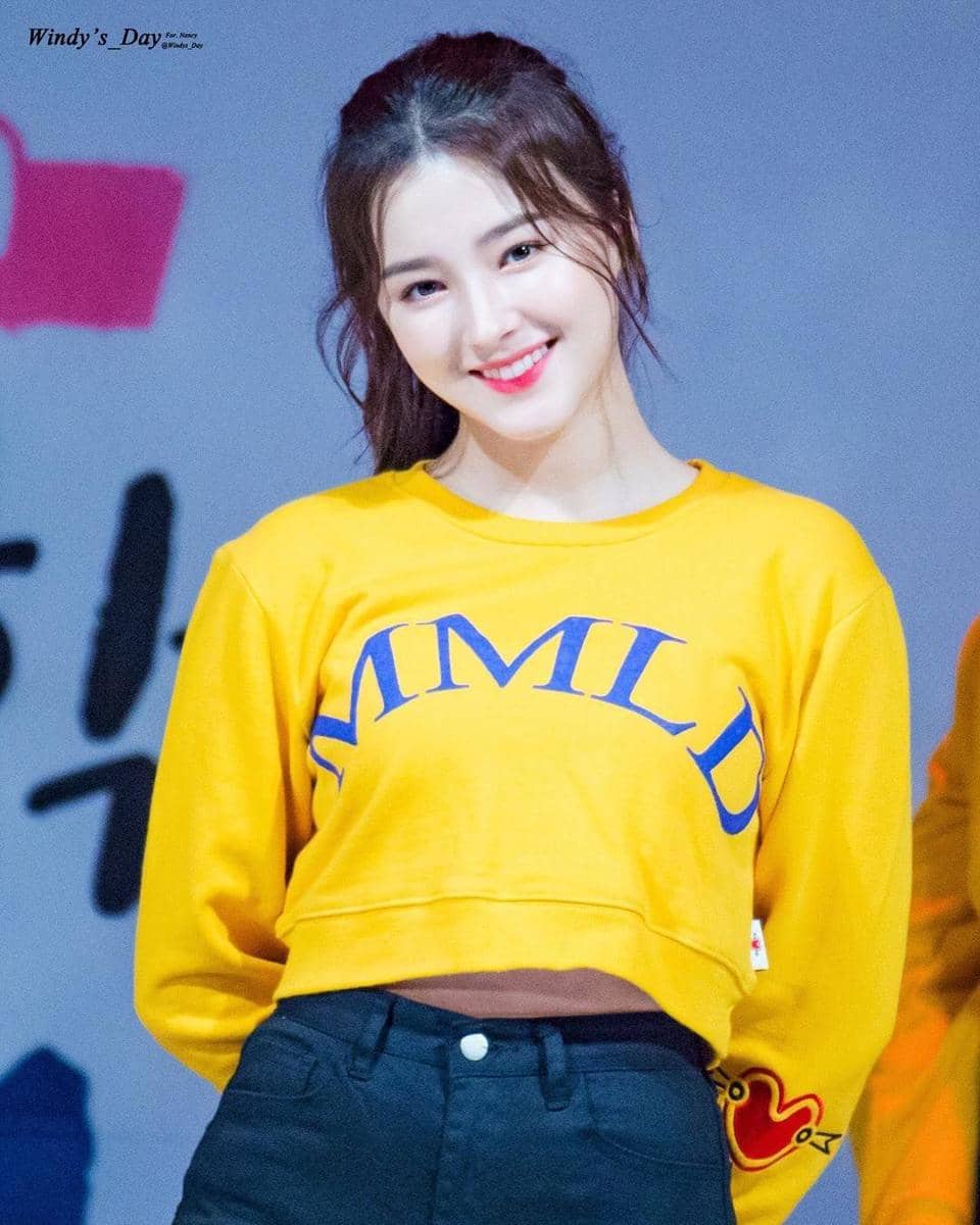 Instagram.com/nancy.momoland