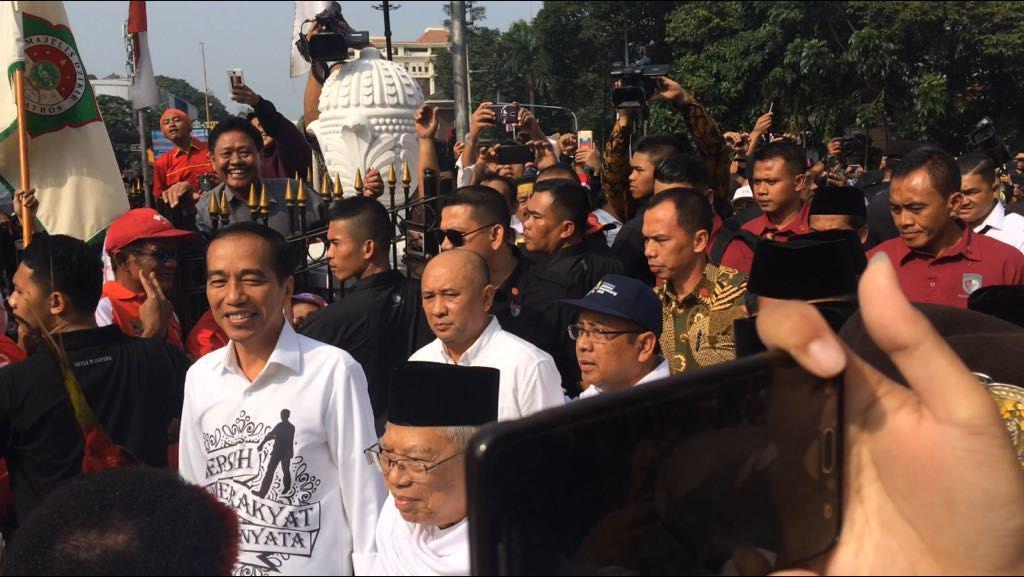 (Capres petahana Jokow Widodo bersama Ma'ruf Amin tiba di Gedung Joang) IDN Times/Irfan Faturohman