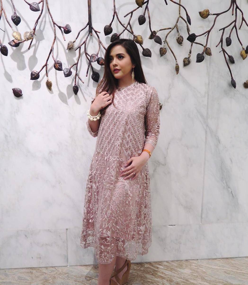 instagram.com/tasyakamila