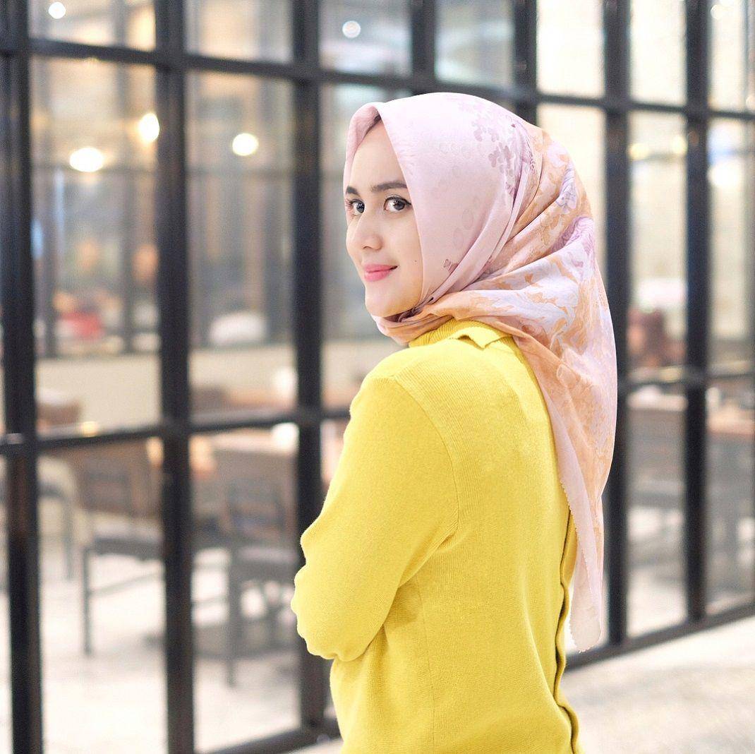 instagram.com/analisa.widyaningrum