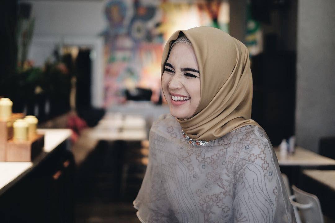 instagram.com/analisa.widyaningrum