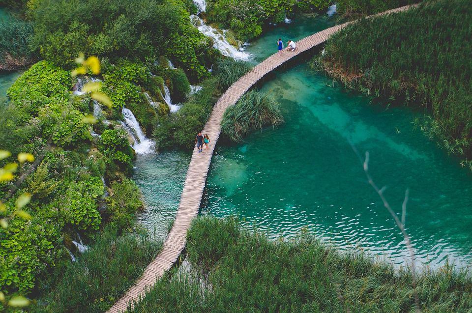 Yuk Terapkan 7 Etika Berwisata Ini Saat Kamu Pergi Liburan