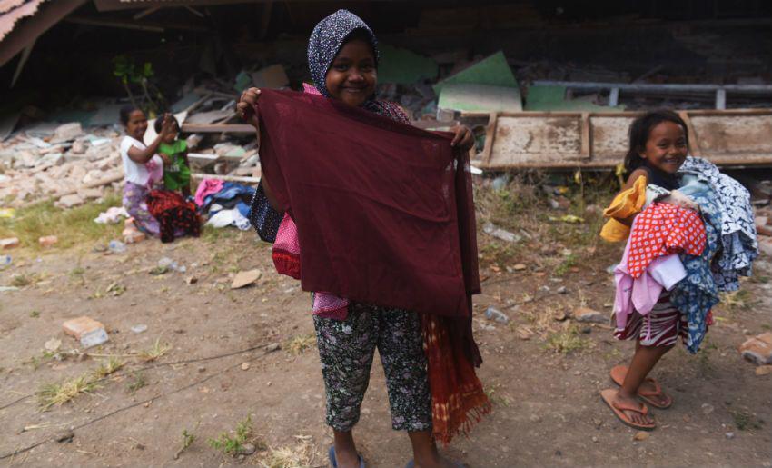 Kirim Psikolog ke Lombok, Risma: Anak-anak Supaya Kuat