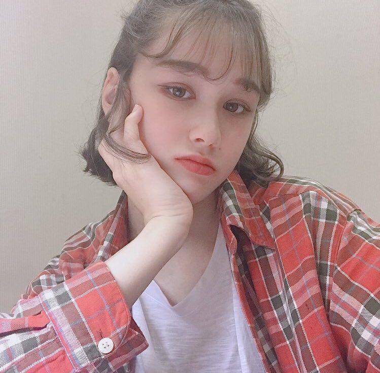 twitter.com/sofiachwe__