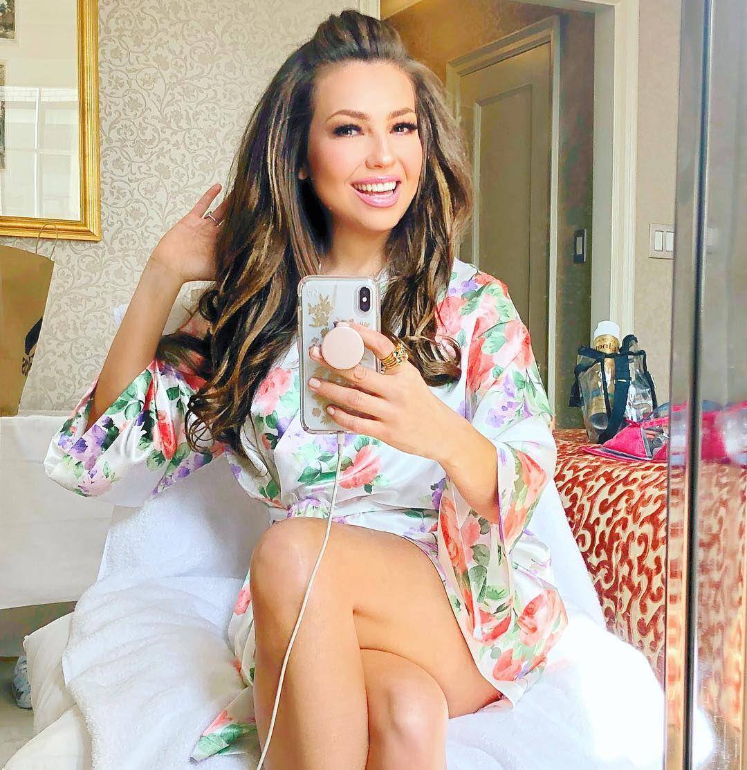Instagram.com/thalia