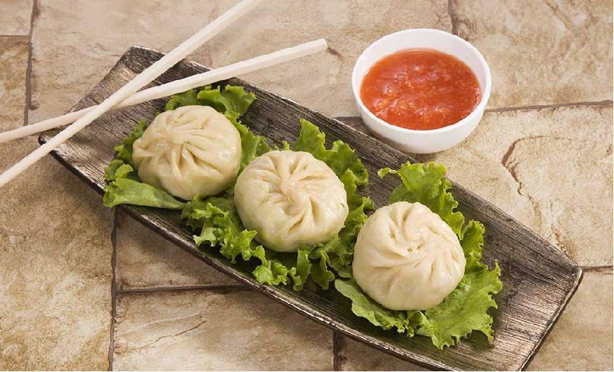 https://www.makemytrip.com/blog/vegetarian-food-bhutan