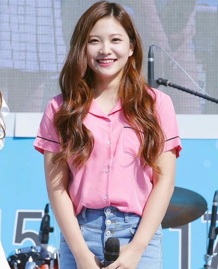 Instagram.com/redvelvet_yeri