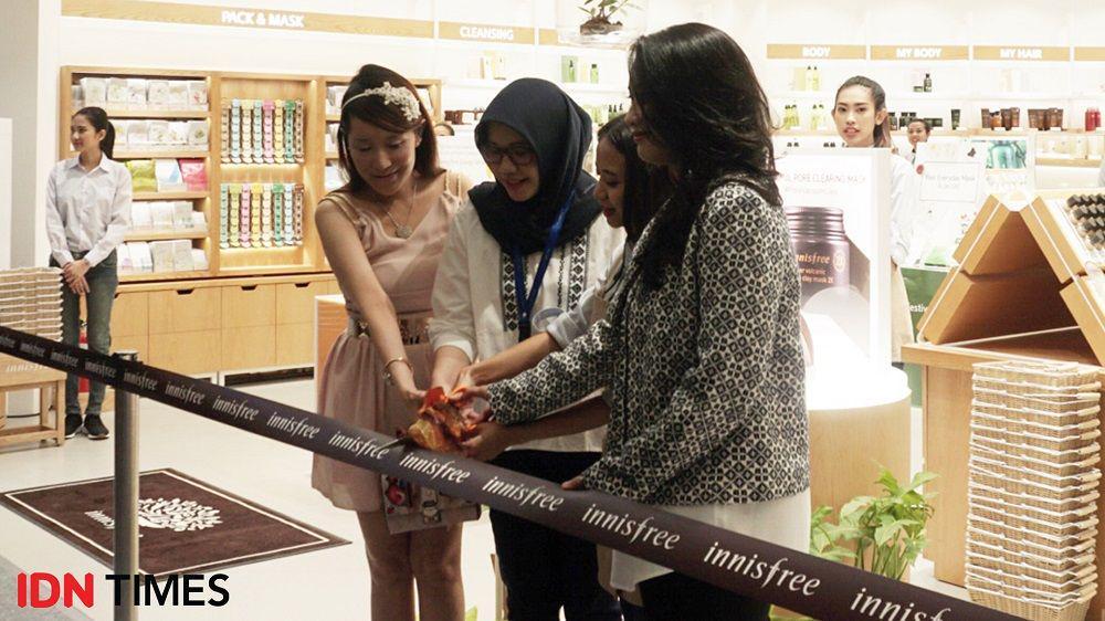 Keseruan Grand Opening Innisfree Surabaya, Sampai Antri Panjang!