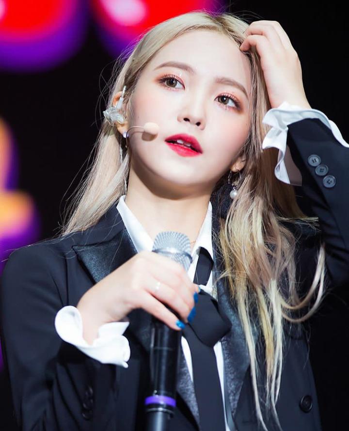 Instagram.com/redvelvet_yeri