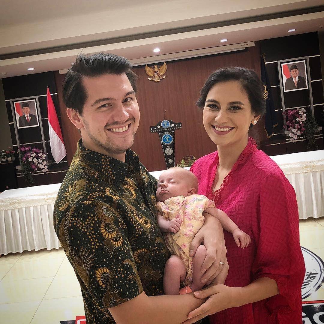 instagram.com/marissaIn