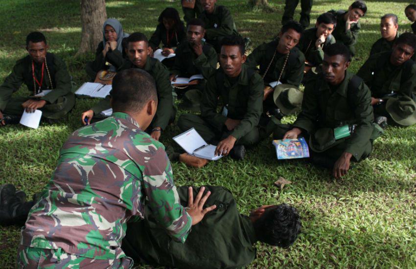 Anggota TNI (ANTARA FOTO/Septianda Perdana)