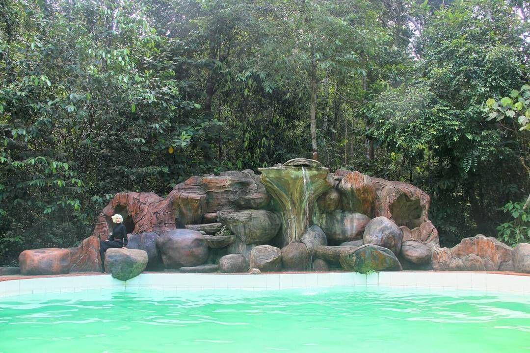 instagram.com/miranira93