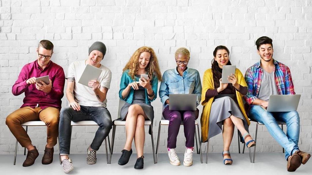 10 Ciri Dasar Generasi Millennial, Kamu Termasuk Gak Nih?