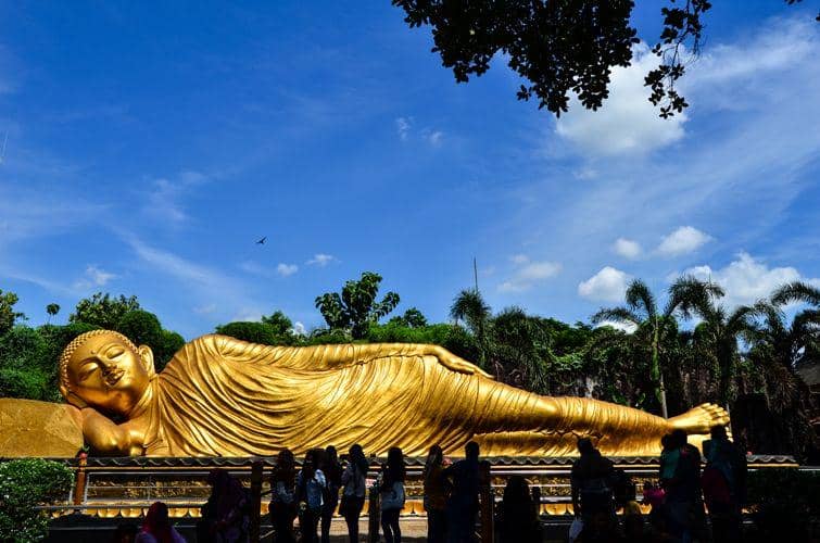 Gak Cuma GWK, 7 Patung Ikonik dan Megah Ini Jadi Kebanggaan Indonesia