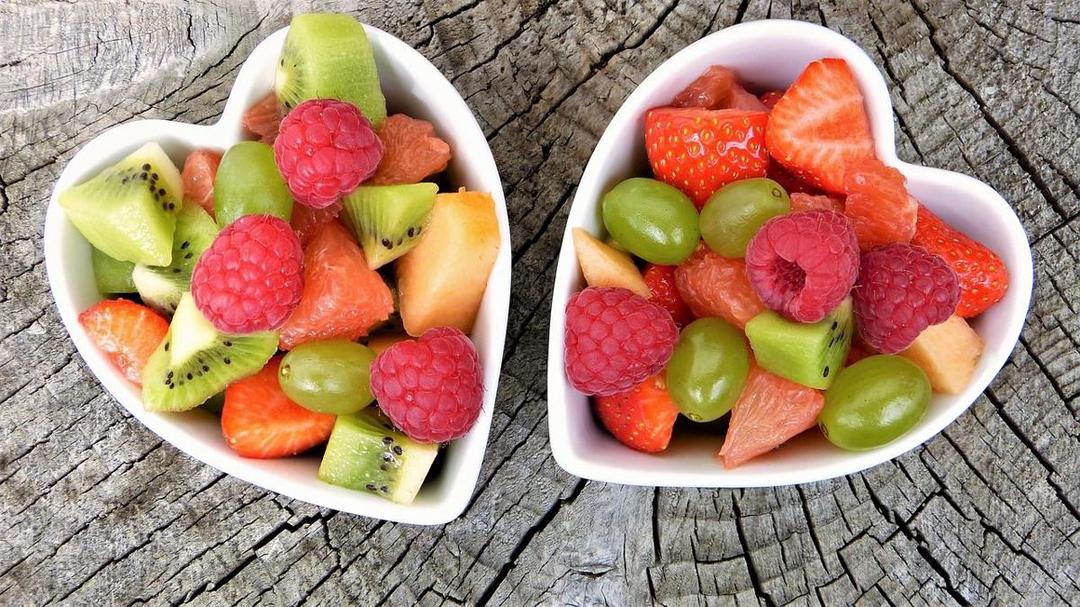 6 Buah yang Bisa Mengatasi Kolesterol Usai Makan Daging
