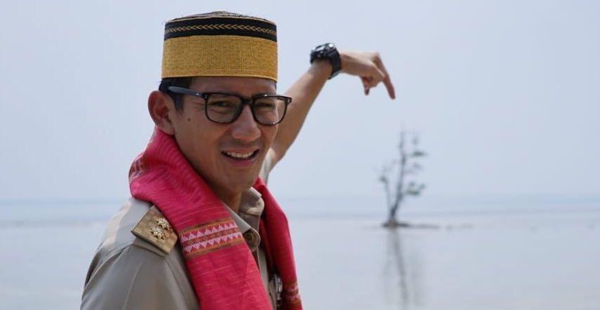 Terlihat Santai, Ini 10 Gaya Hits Sandiaga Uno dalam Berbagai Kegiatan