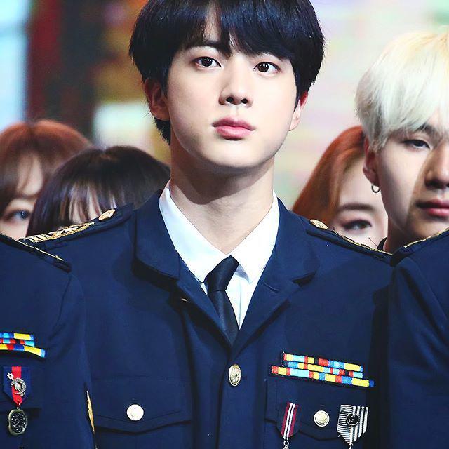 instagram.com/jinnie_the_treasure