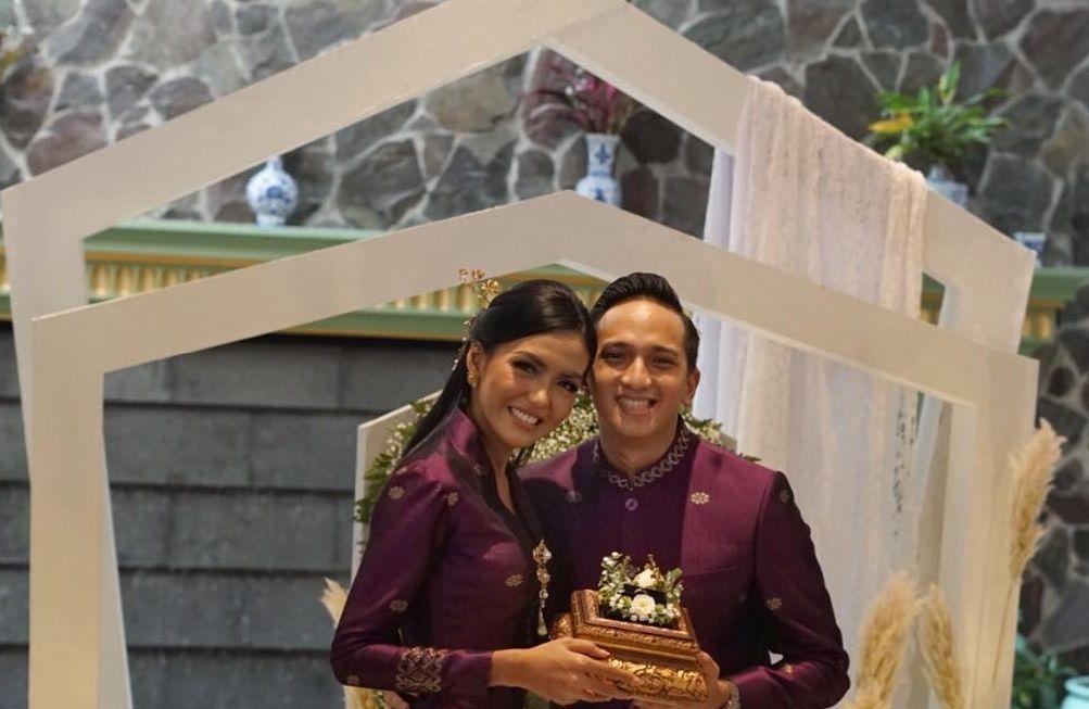Segera Menikah, Berikut 8 Potret Pertunangan Ge Pamungkas & Anastasia