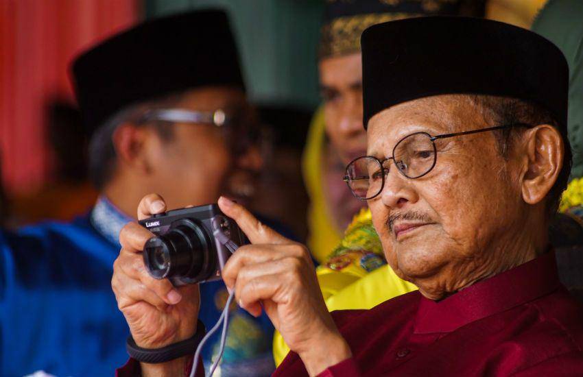 Mantan Presiden BJ Habibie (ANTARA FOTO/Retmon)