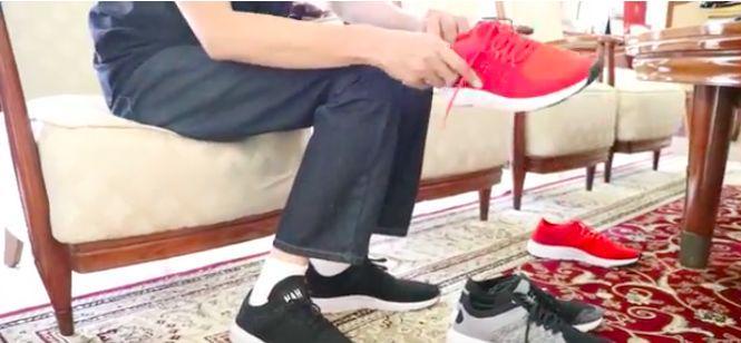 Jokowi Kerap Blusukan dengan Sepatu Sneakers, Ini Alasannya