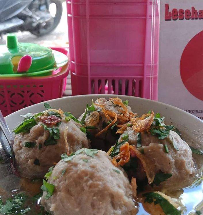 Instagram.com/lesehan_mbanyumili