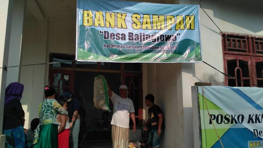 Mahasiswa KKN Ds.Bajingjowo