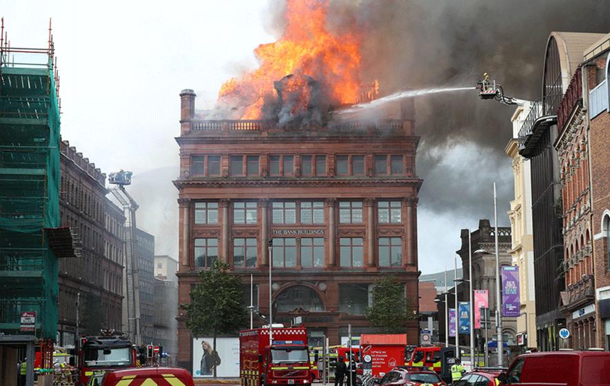 Kebakaran Melanda Toko Primark di Belfast Irlandia