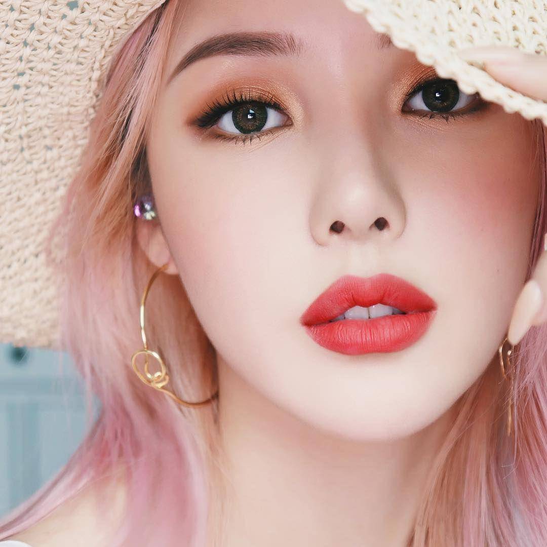 instagram.com/ponysmakeup/