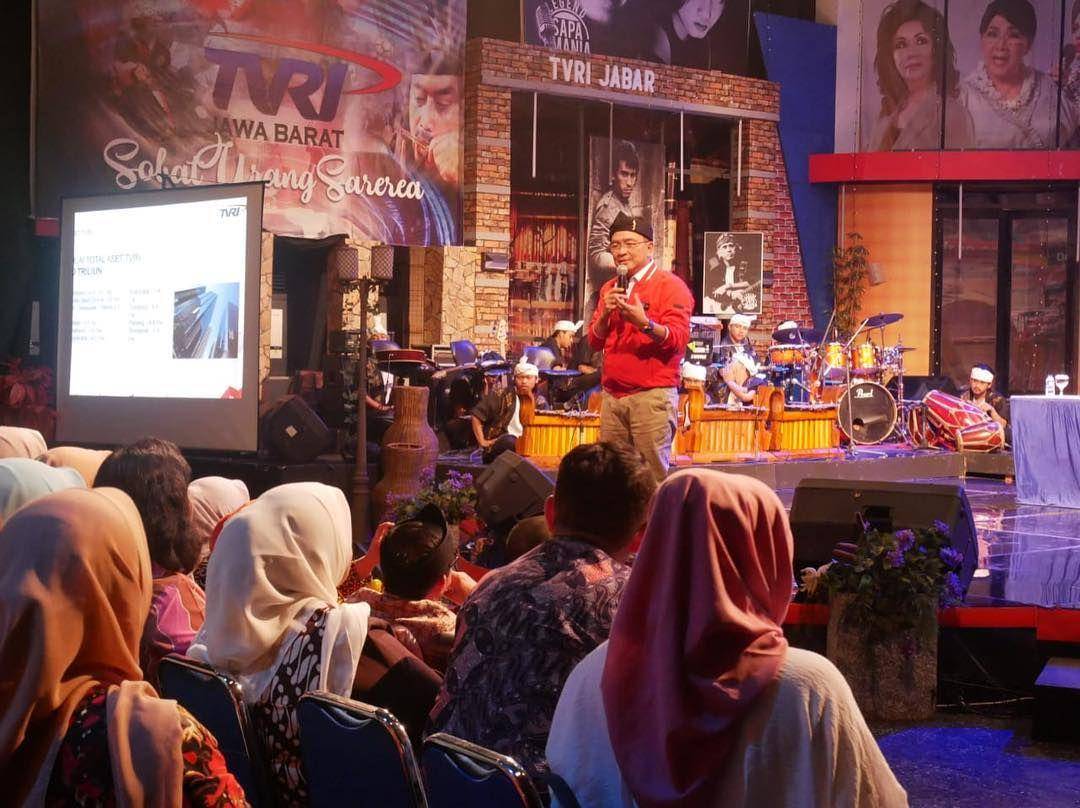 instagram.com/helmyyahya