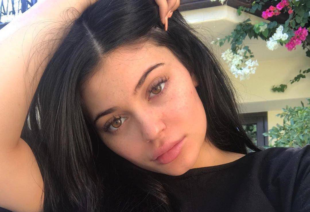 instagram.com/kyliejenner
