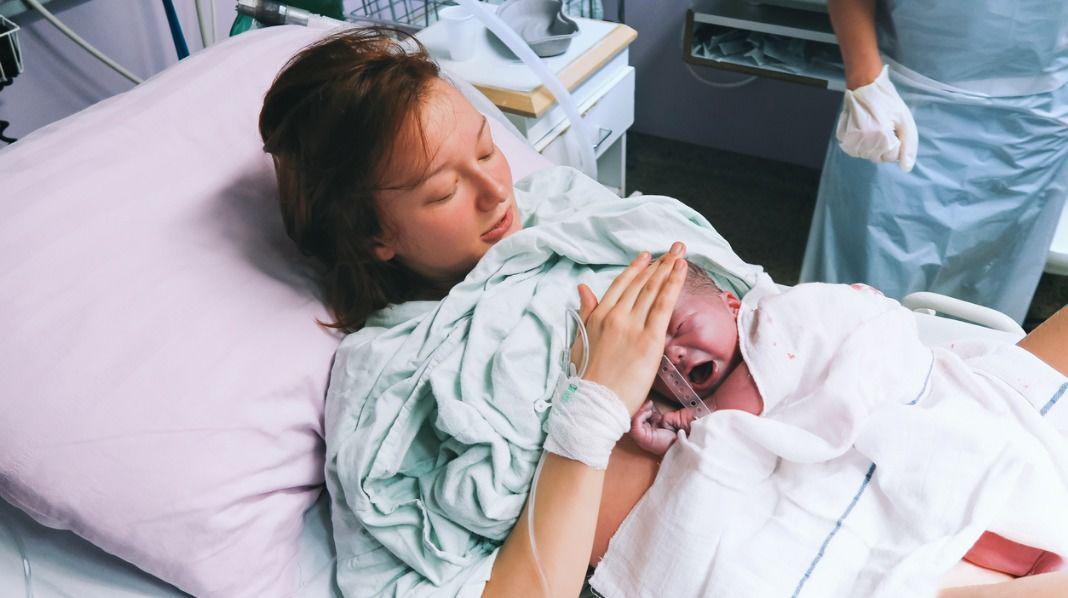 11 Foto Haru Post Birth Ini Mengingatkanmu Tentang Perjuangan Ibu