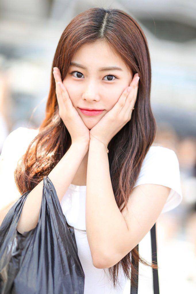 twitter.com/hyewonpics
