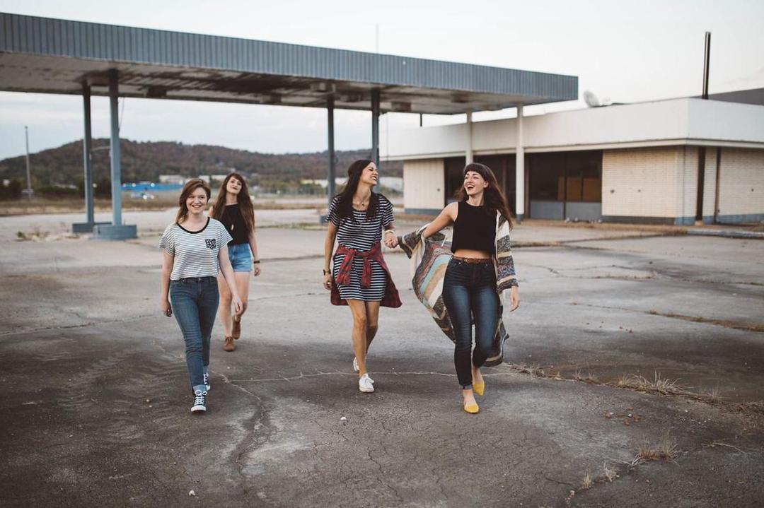 5 Tanda Kalau Kamu lagi Berteman Sama si Fake Friend