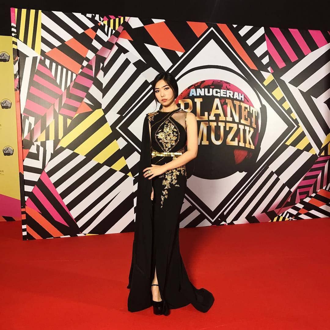 instagram.com/isyanasarasvati