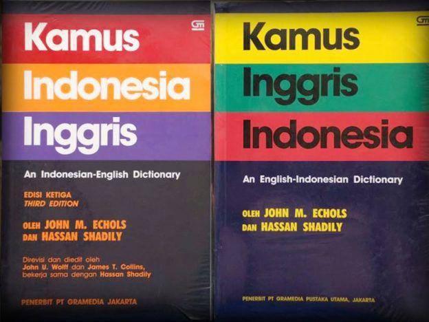 bukukamus.com