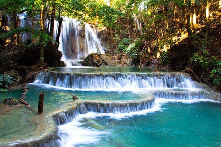 thelangkahtravel.com