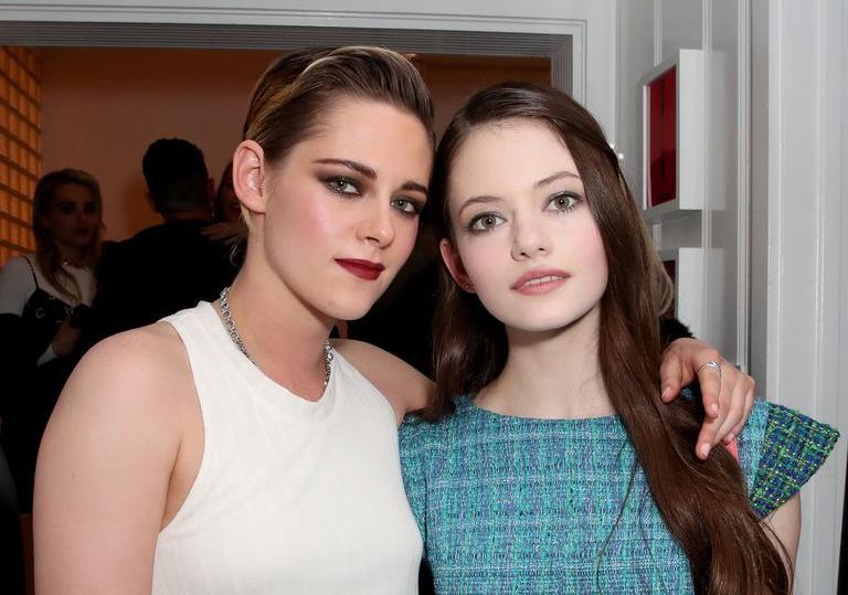 8 Potret Terbaru Pemeran Anak Bella & Edward di Film Twilight Saga