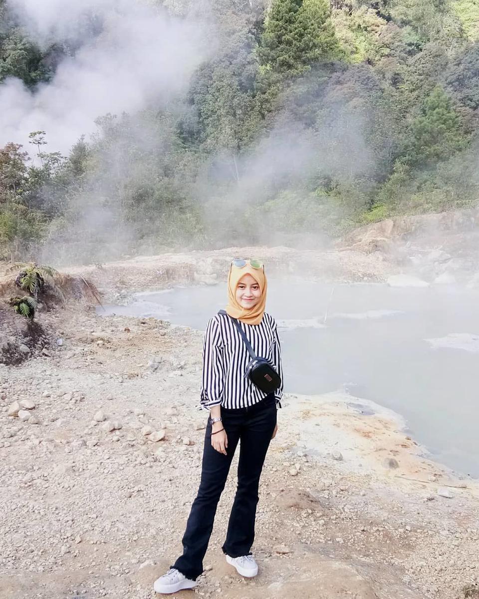instagram.com/delislisdayanti