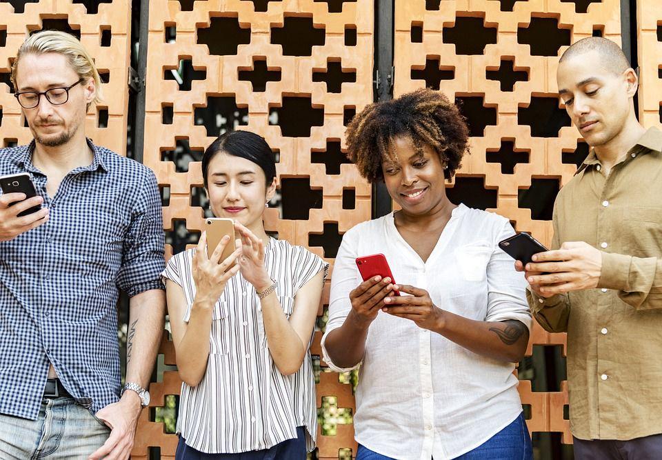 Bosan Kalau Gak Gadget? Wah Jangan-jangan Kamu Terkena Nomophobia