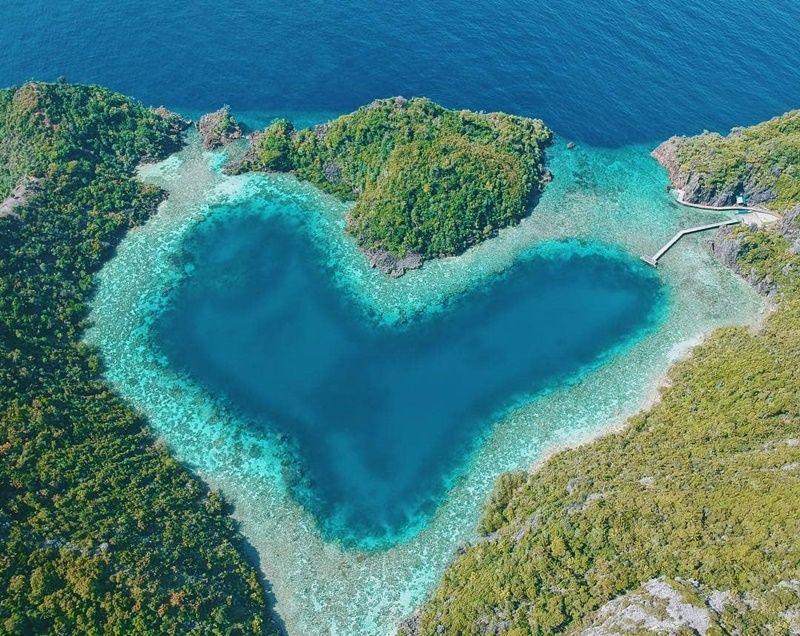Indonesia Juga Punya Laguna Cantik Berbentuk Hati Lho, Sudah Tahu?