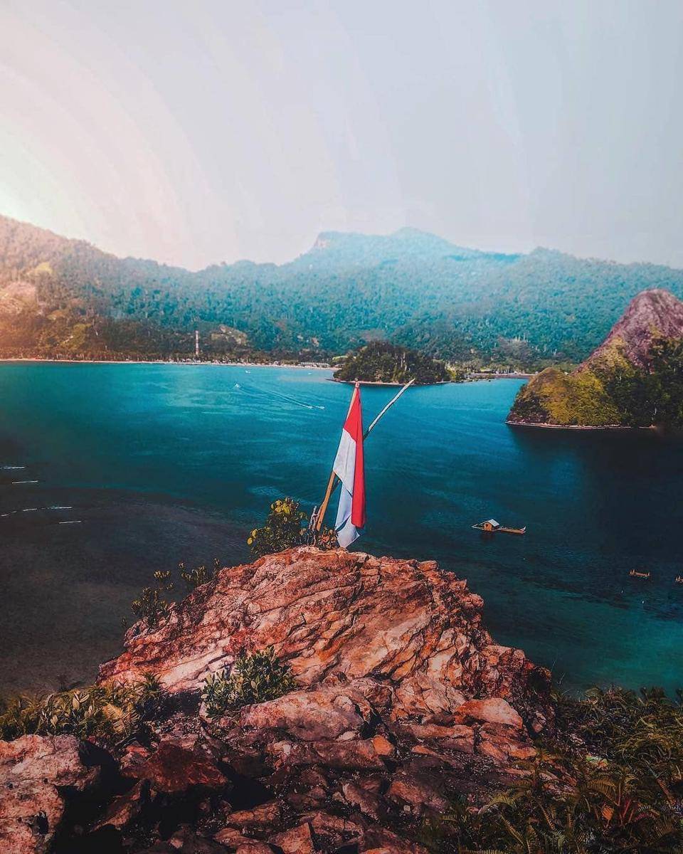 instagram.com/padangtripisland