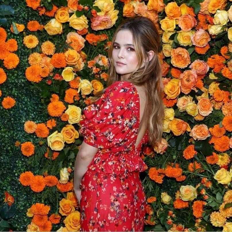 instagram.com/zoeydeutchworld