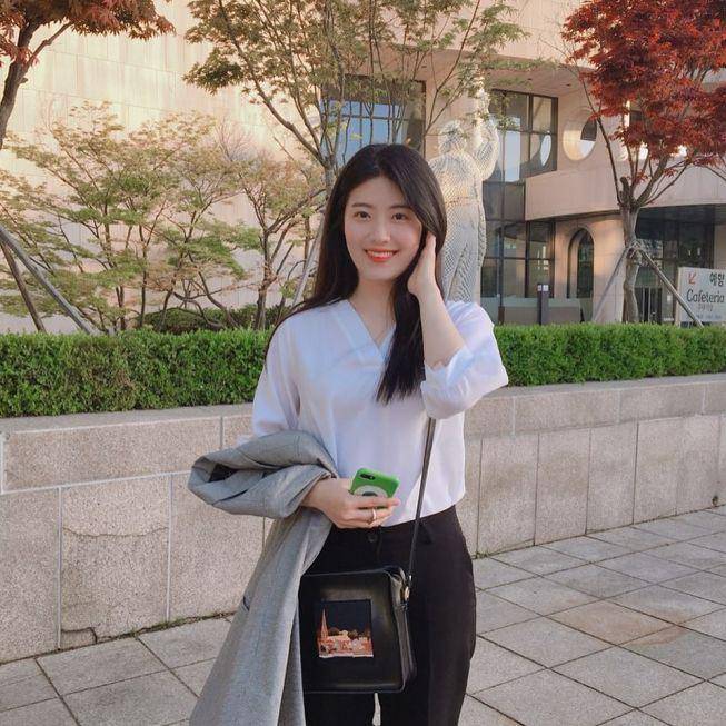 instagram.com/hyuniiiiiii_95917
