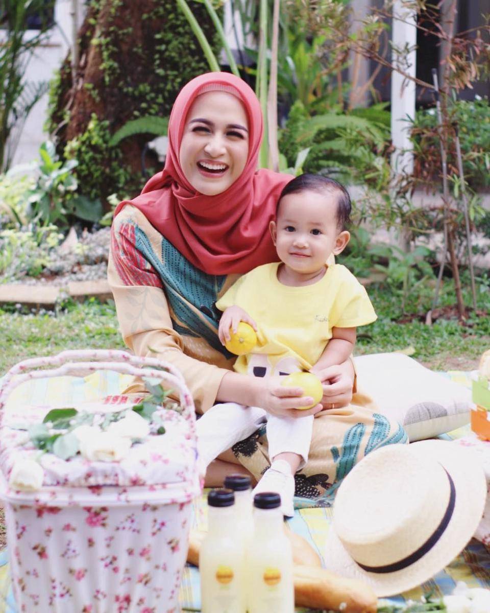 instagram.com/ninazatulini22
