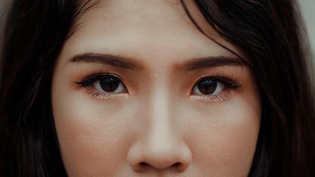 10 Cara Menghilangkan Komedo dengan Bahan Alami, Mudah Banget!